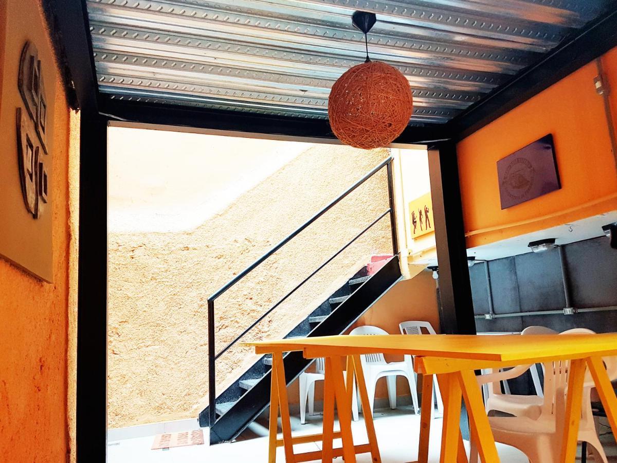 Rio Guesthouse - Um Quarteirao Da Praia De Copacabana Rio de Janeiro Zewnętrze zdjęcie