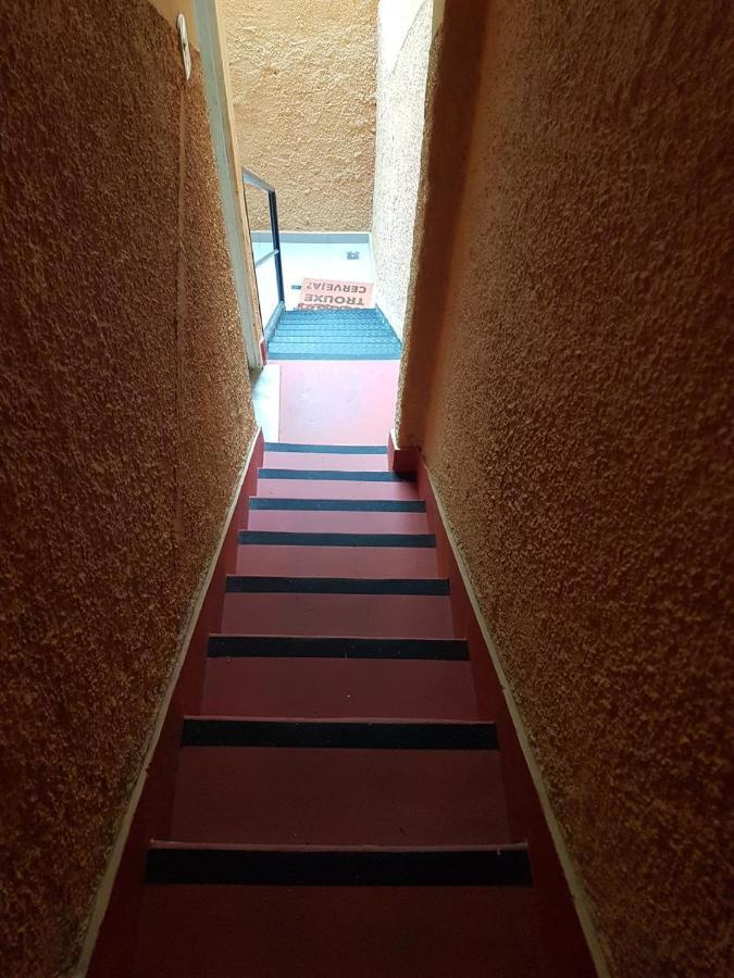 Rio Guesthouse - Um Quarteirao Da Praia De Copacabana Rio de Janeiro Zewnętrze zdjęcie