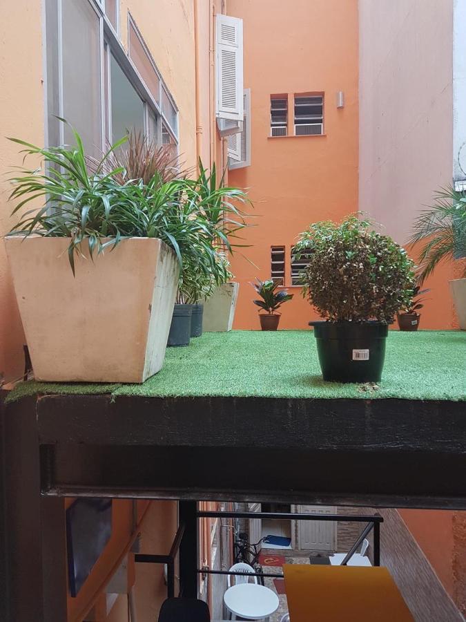 Rio Guesthouse - Um Quarteirao Da Praia De Copacabana Rio de Janeiro Zewnętrze zdjęcie