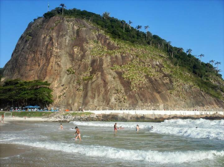 Rio Guesthouse - Um Quarteirao Da Praia De Copacabana Rio de Janeiro Zewnętrze zdjęcie