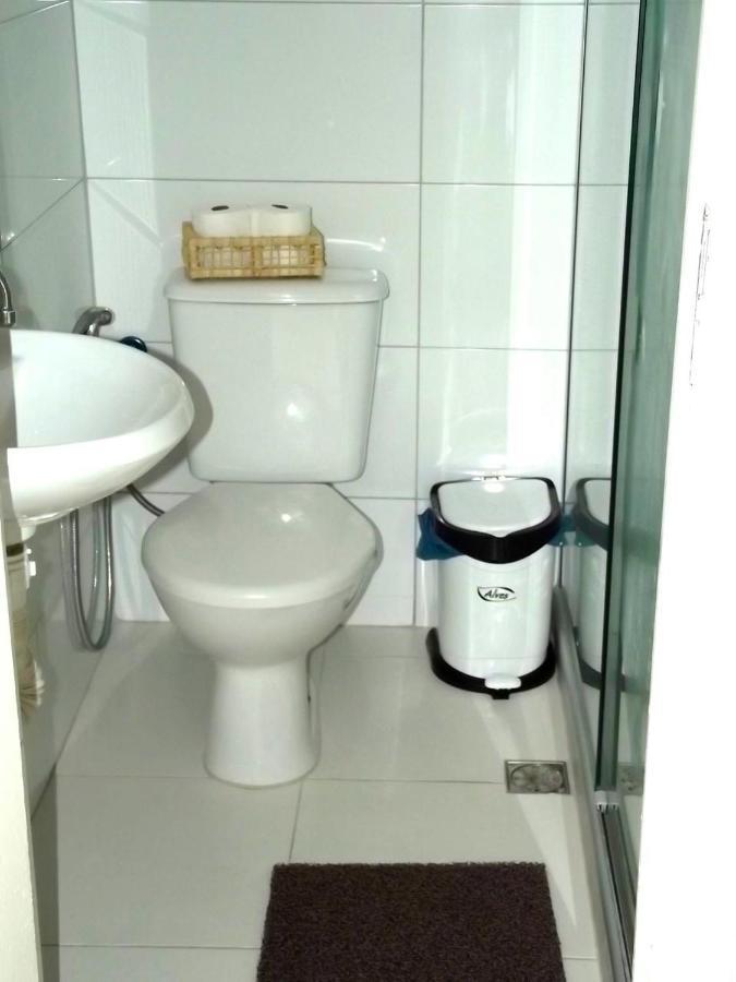 Rio Guesthouse - Um Quarteirao Da Praia De Copacabana Rio de Janeiro Zewnętrze zdjęcie